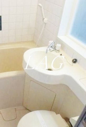 洗面設備　洗面台です。