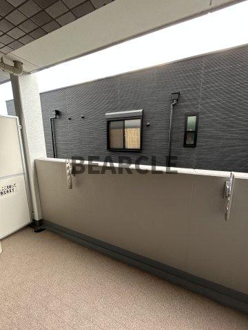 バルコニー　お洗濯にも便利なバルコニー付き