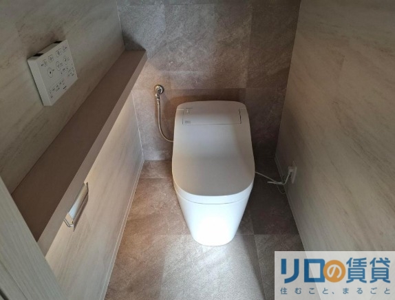 intelligent東三国のトイレ写真