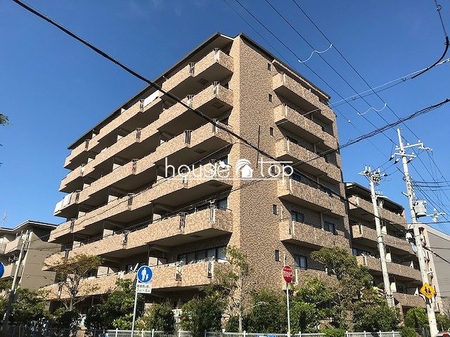 建物外観　レジェンダリー小松