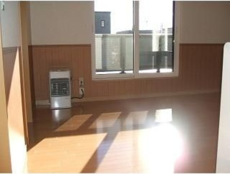 ＪＲ函館本線 発寒駅 徒歩15分 2階建 築19年の居間写真