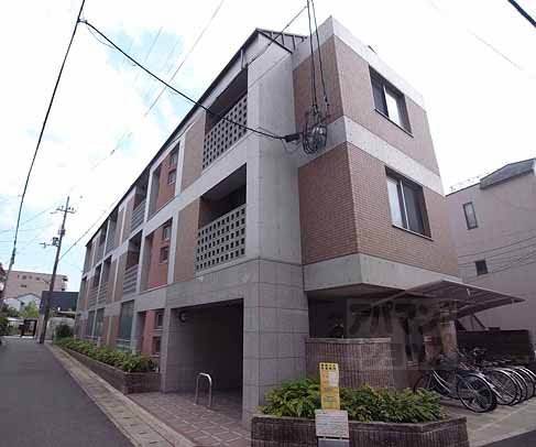アクシスの外観写真