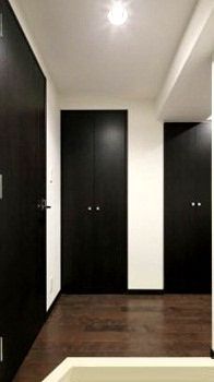 玄関　同マンション内別部屋参照