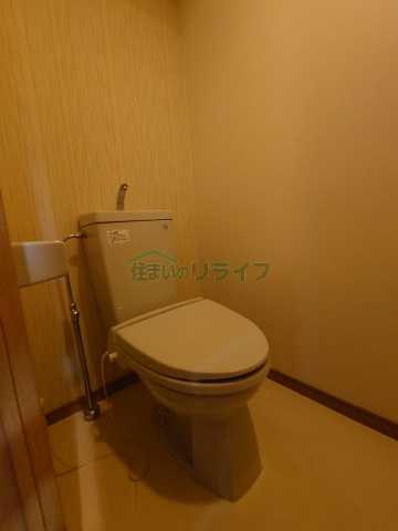 東京メトロ副都心線 要町駅 徒歩4分 11階建 築24年のトイレ写真