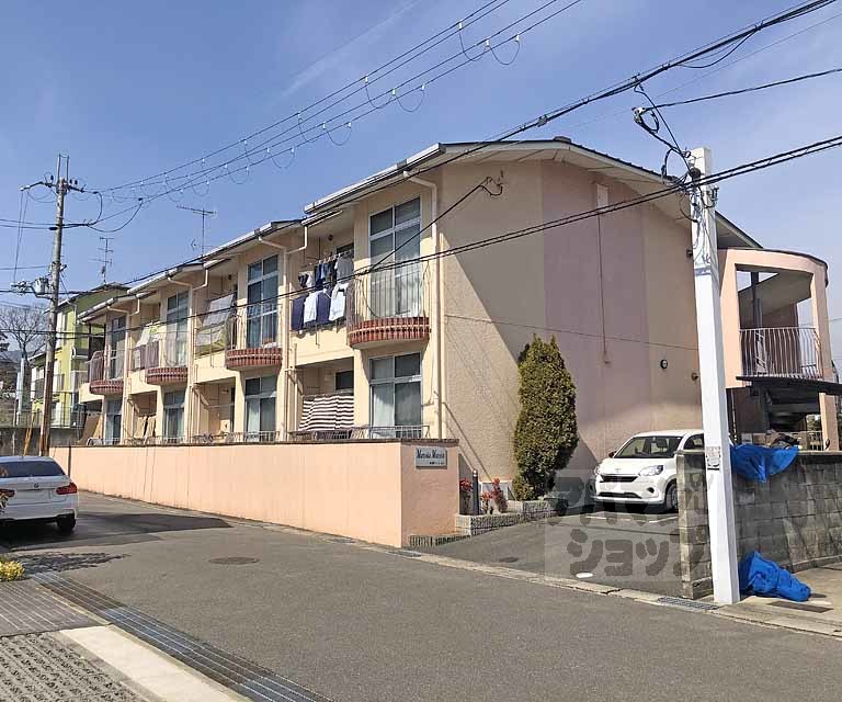 丸岡マンションの外観写真