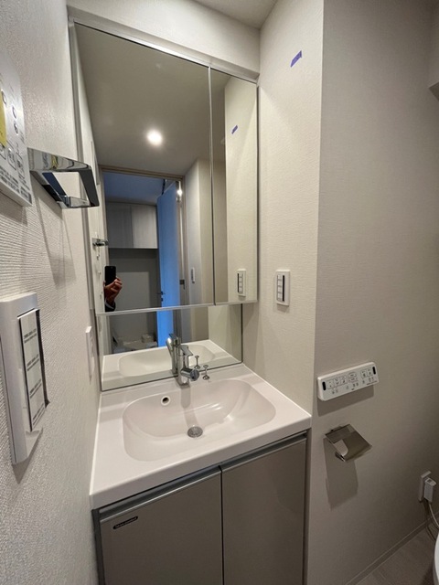 洗面設備　※写真は同タイプ住戸です。