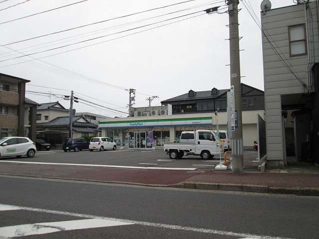コンビニ　ファミリーマート新潟関屋昭和町店（コンビニ）まで509m