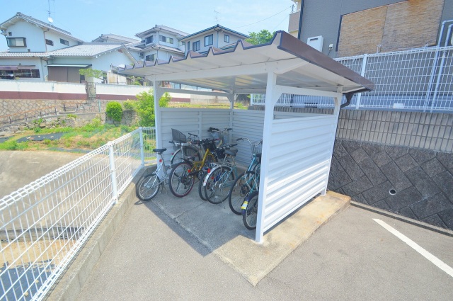 スーパー　ピュアクック洋光台（スーパー）まで815m