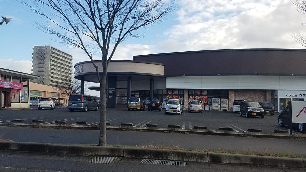 スーパー　イオン笹口店（スーパー）まで351m