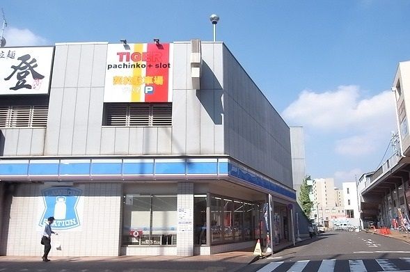 コンビニ　ローソン名鉄堀田駅前店（コンビニ）まで353m