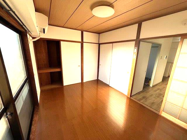 居室・リビング　別室の参考写真となります