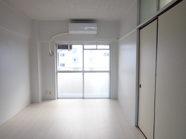 居室・リビング　洋室6帖のお部屋です