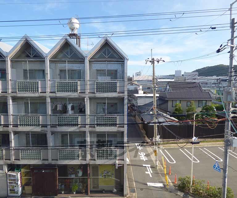 眺望　十分なスペース・日当たり・通風を確保したバルコニーです。