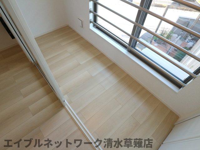 バルコニー　外からの目が気にならないバルコニーで洗濯物が干せます