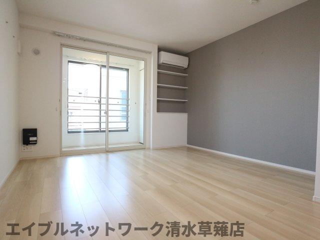 居室・リビング　ゆったり過ごせるリビングです