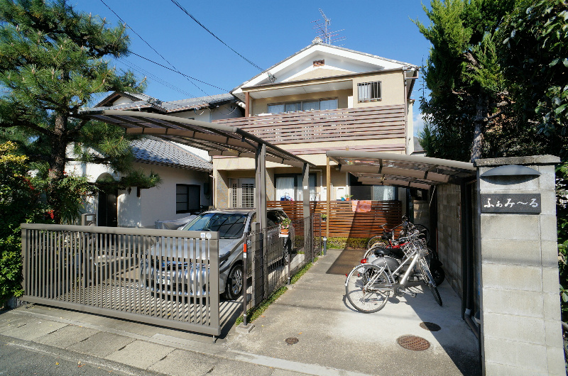 京都市左京区松ケ崎柳井田町のアパートの建物外観