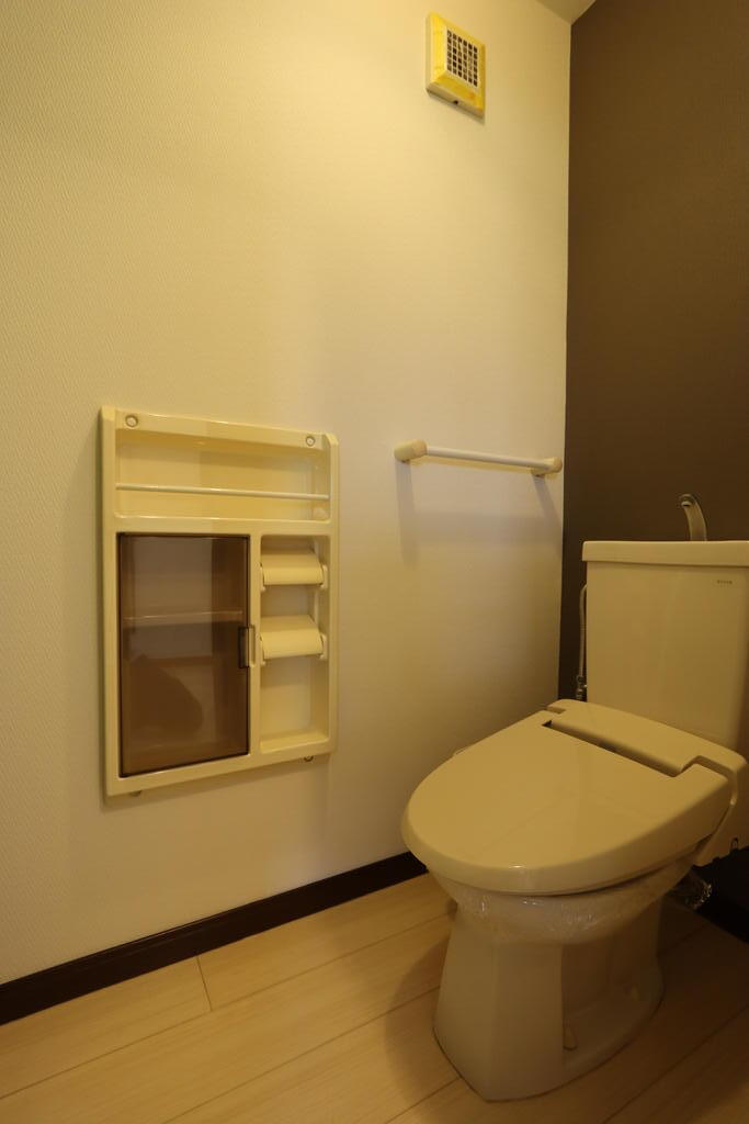 LUMIERE ENOKUCHIのトイレ写真