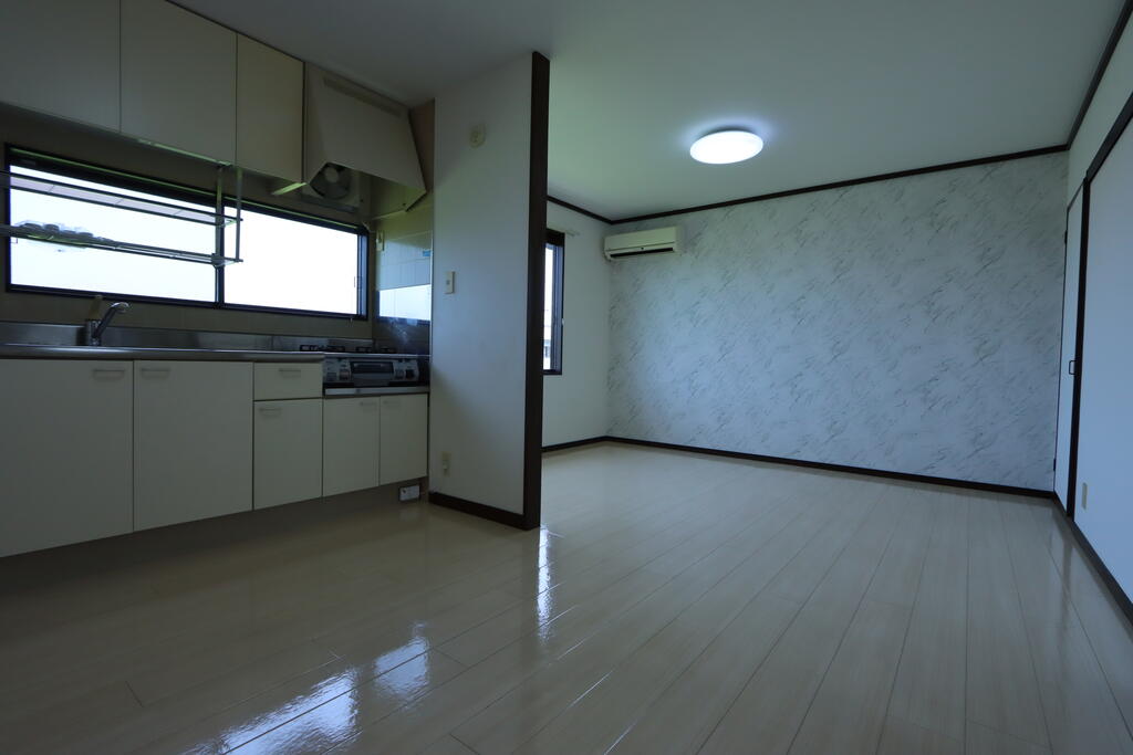 LUMIERE ENOKUCHIの居間写真