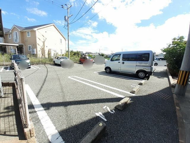 【朝倉市甘木のアパートの駐車場】