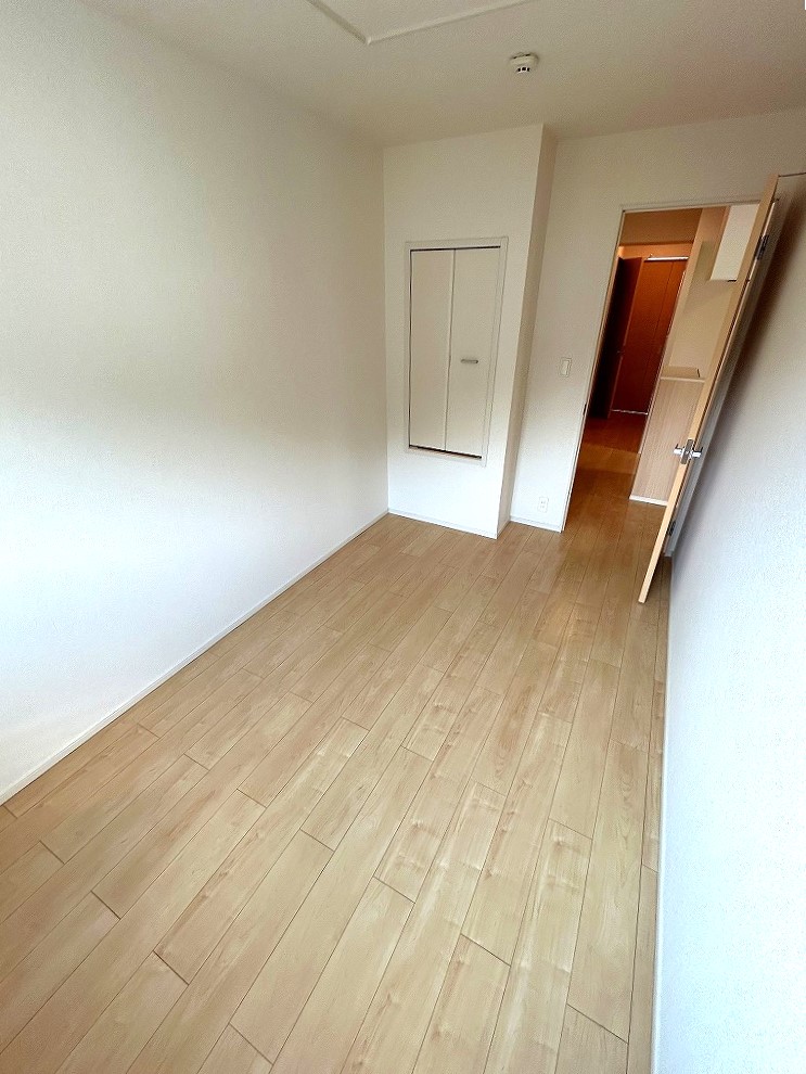 その他部屋・スペース　洋室5.2帖（画像は205号　参考にしてください。）