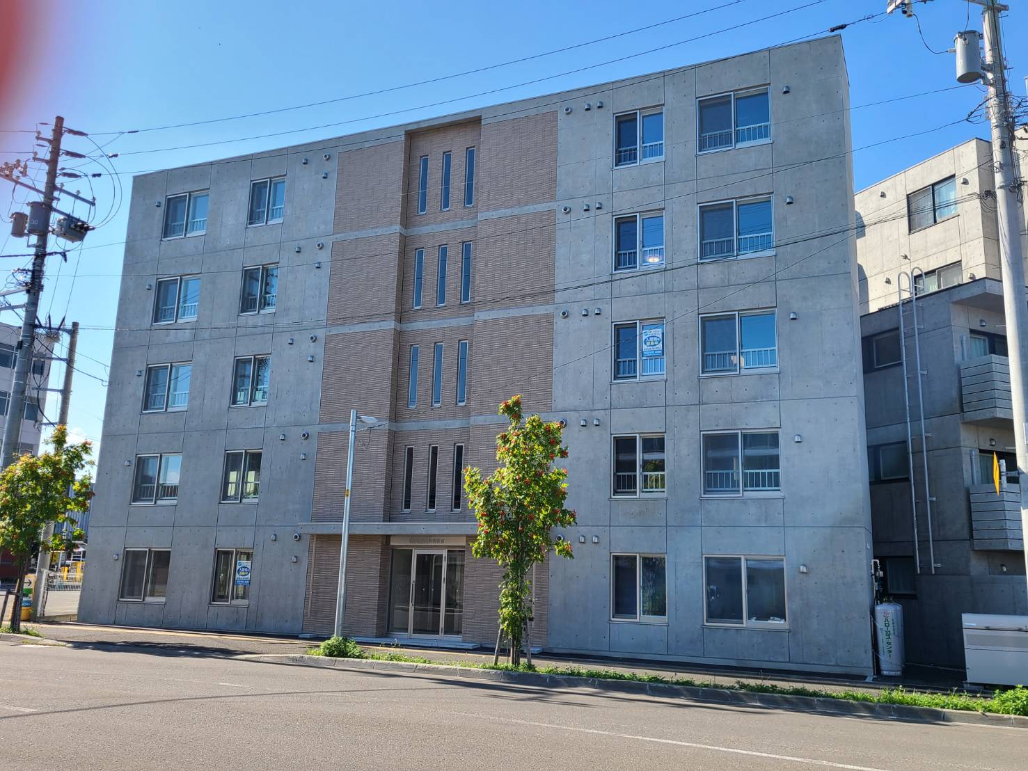 【江別市野幌町のマンションの建物外観】