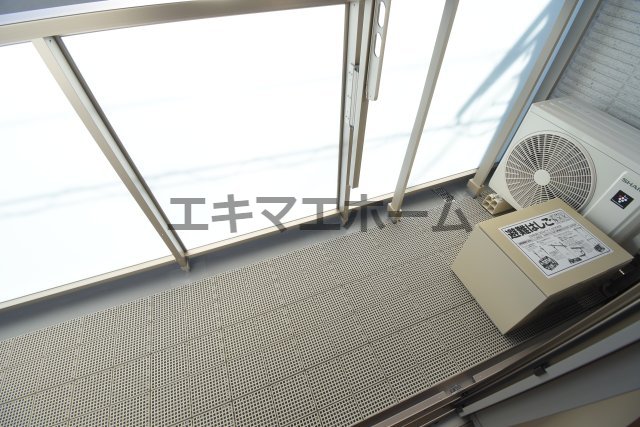 【川崎市多摩区長尾のマンションのバルコニー】