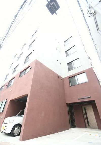 札幌市豊平区月寒東一条のマンションの建物外観