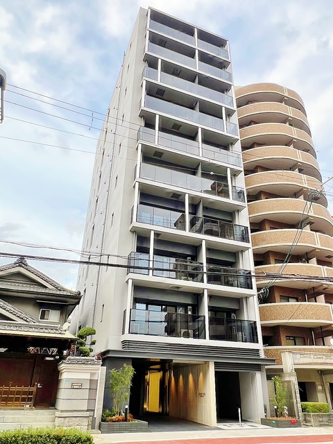 【大阪市淀川区宮原のマンションの建物外観】