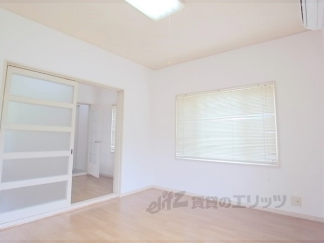 居室・リビング　居室