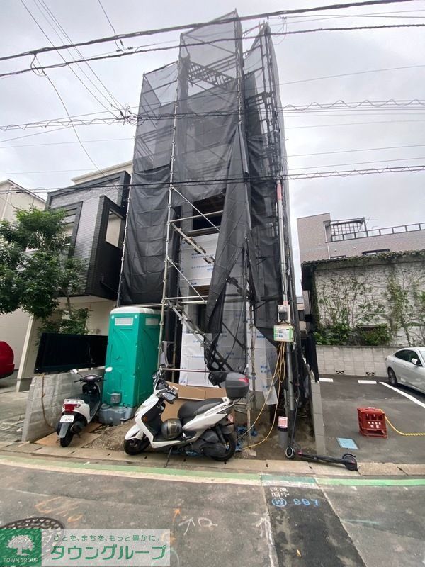 【さいたま市南区大谷場のアパートの建物外観】