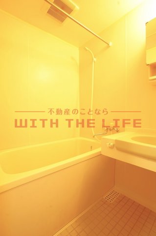 バス・シャワールーム　落ち着いた空間のお風呂です