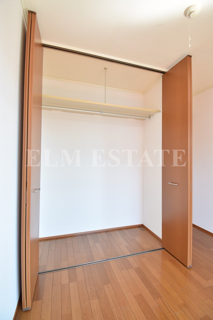 収納　同一物件、階数違い別部屋の写真になります。