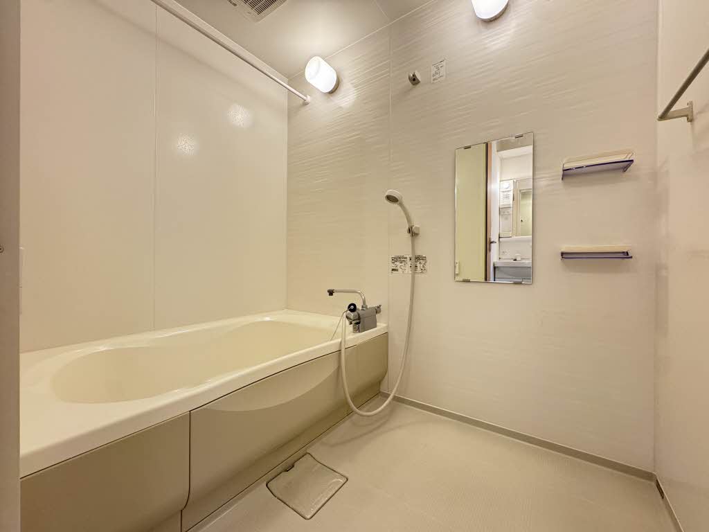 バス・シャワールーム　きれいなお風呂です