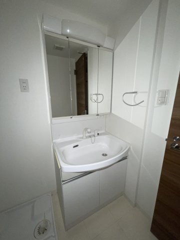 洗面設備　※別のお部屋の参考写真になります