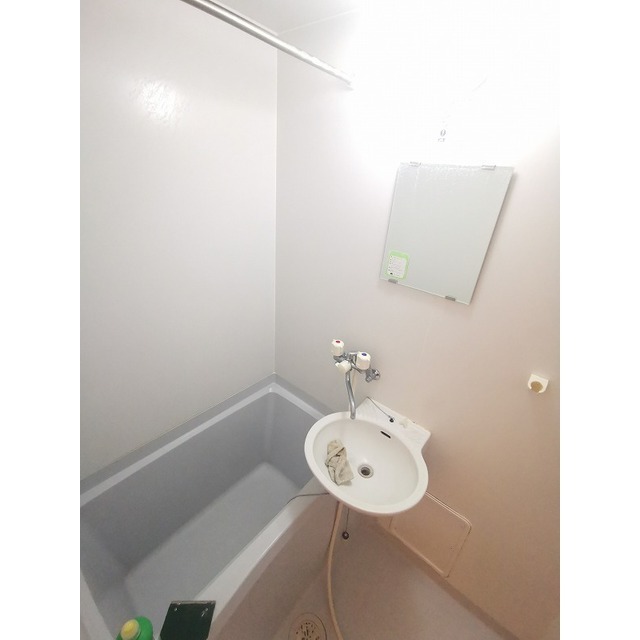 バス・シャワールーム　別の部屋の写真になります