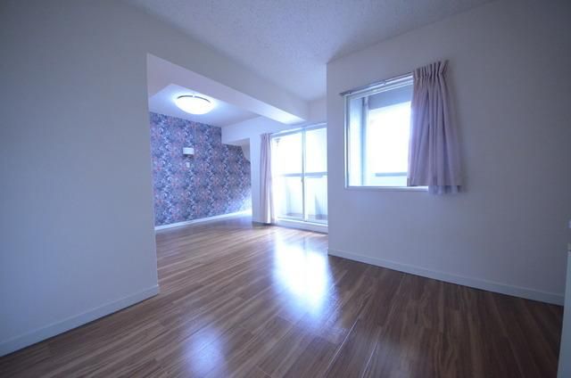 居室・リビング　★お問い合わせはタウンハウジング聖蹟桜ヶ丘店まで★