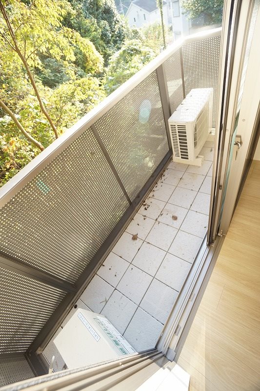 バルコニー　南向きのバルコニーは日当たり良好です。