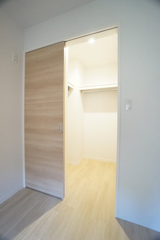 収納　ウォークインクローゼット付きでお部屋を広く使えます。