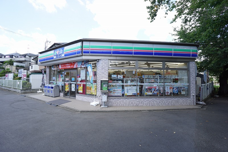 コンビニ　スリーエフ こどもの国駅前店（コンビニ）まで443m