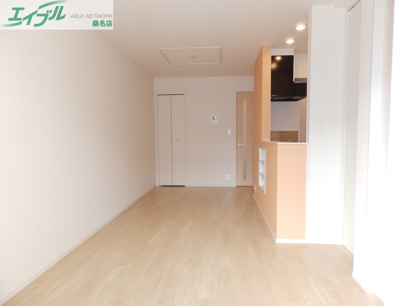 居室・リビング　同型参考写真