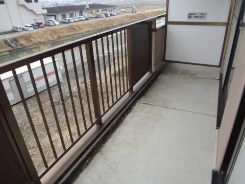 バルコニー　ベランダ