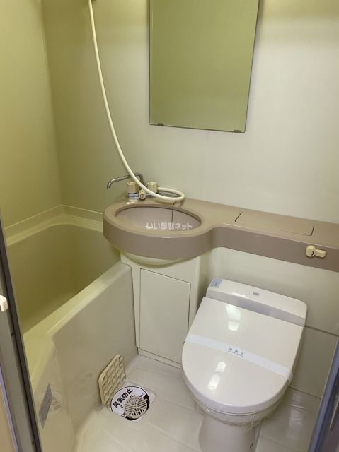 バス・シャワールーム