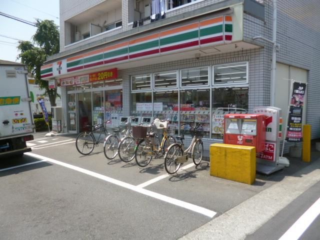 コンビニ　セブンイレブン帝京大前店（コンビニ）まで583m