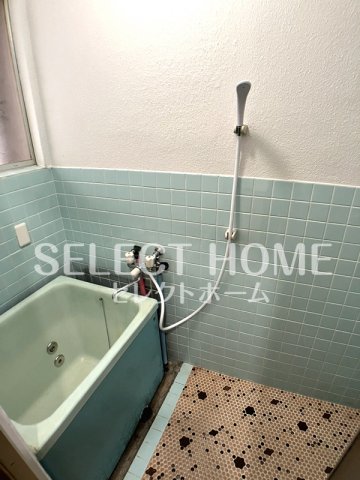 バス・シャワールーム　お風呂で日々の疲れを落としましょう