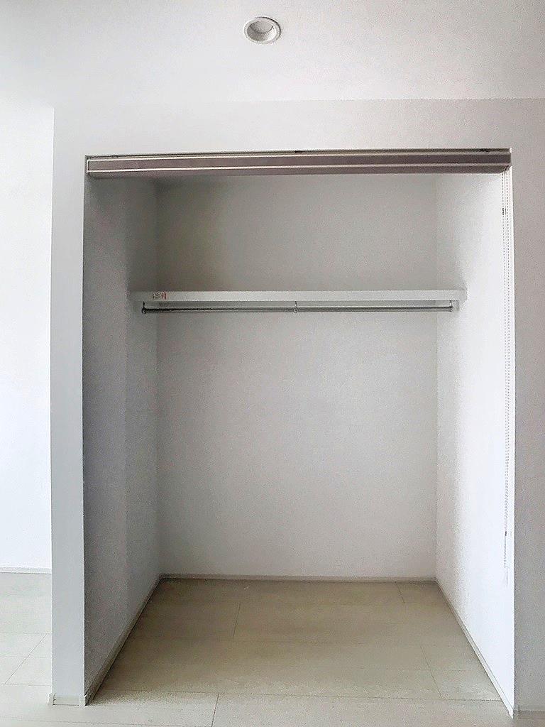 収納　※他室参照（反転タイプ）