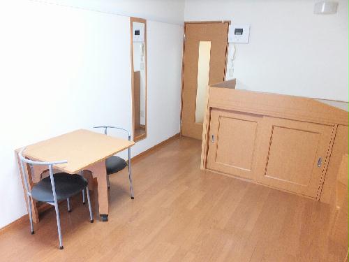 居室・リビング　フローリングのお部屋です