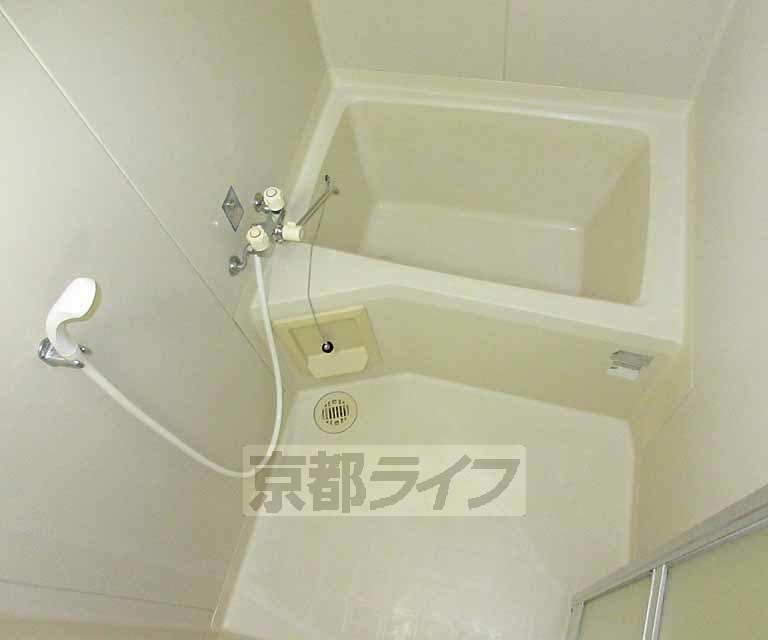 バス・シャワールーム　ゆっくり浸かれます～！