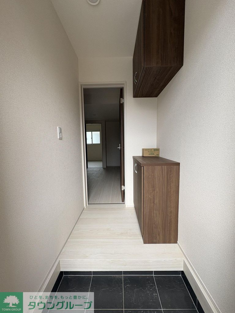 玄関　キッチン