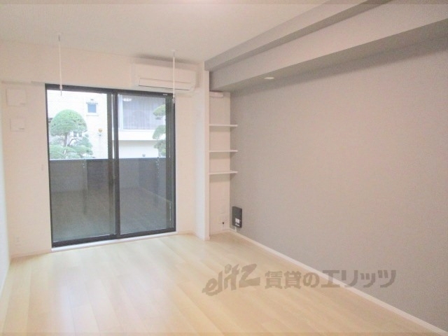 居室・リビング　洋室