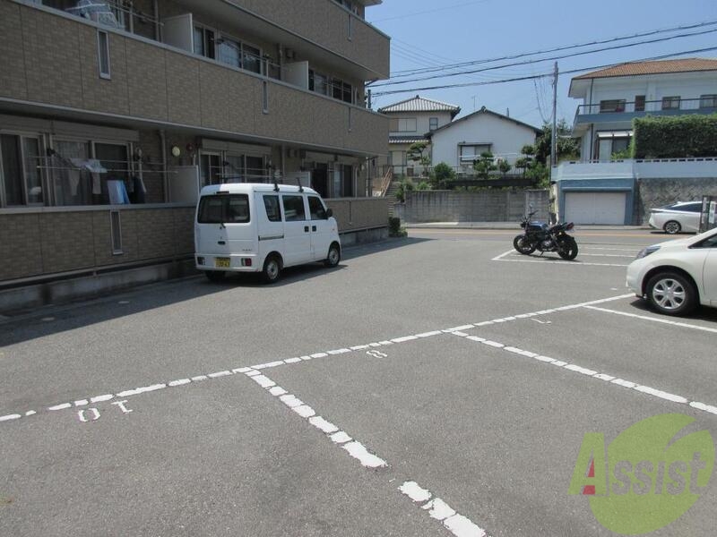 駐車場　もちろん駐車場もあります